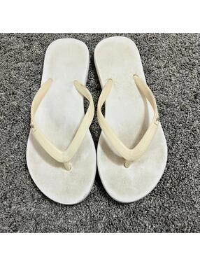 Abercrombie & Fitch Y2K White Flip Flops size 7-8